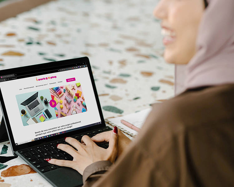 i Work U play - site web - branding - Schwarz&Co